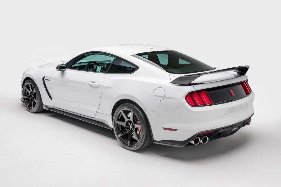  Shelby GT350R Mustang (F0023) 2015 года  (фото 3 из 17)